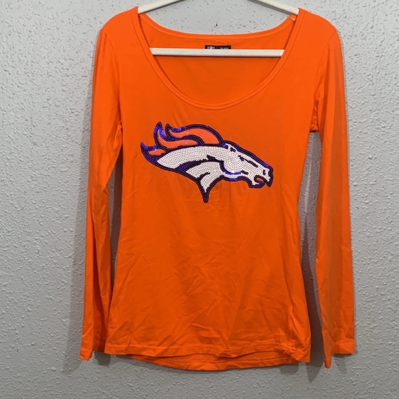 NFL Team Apparel Denver Broncos Sequin Long Sleeve Tee size M - Picture 1 of 9